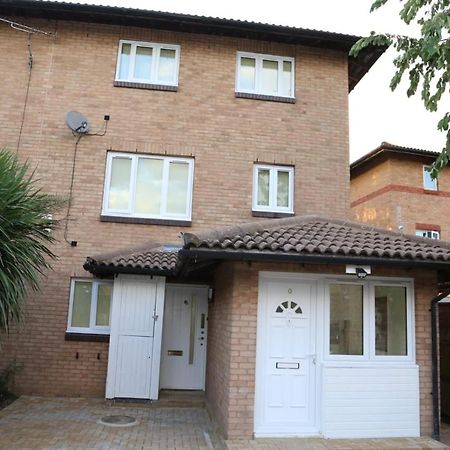 A A Guest Rooms Thamesmead Erith Luaran gambar