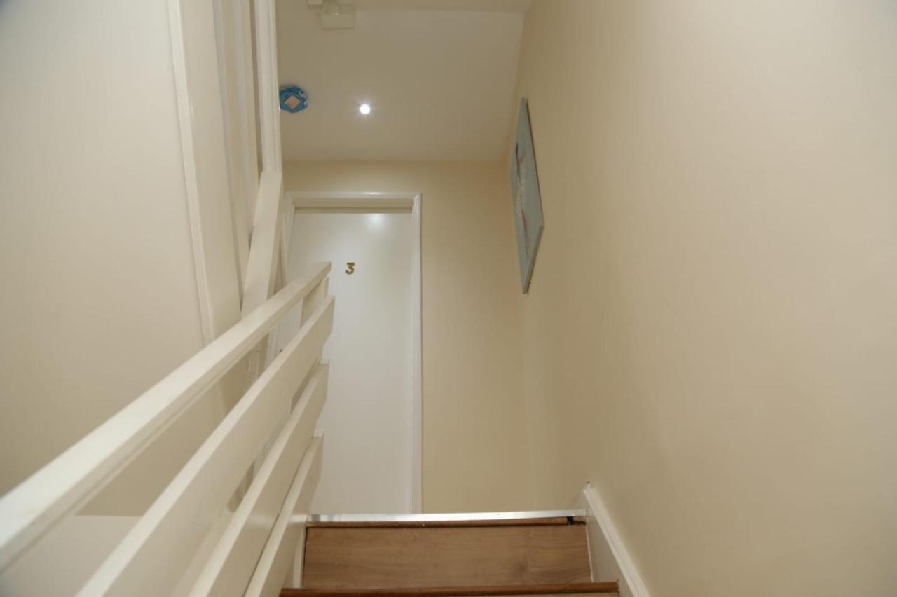 A A Guest Rooms Thamesmead Erith Luaran gambar