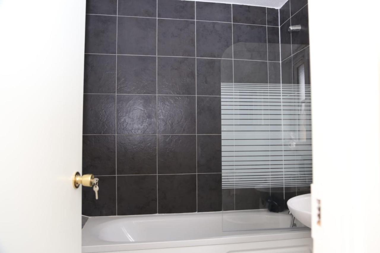A A Guest Rooms Thamesmead Erith Luaran gambar