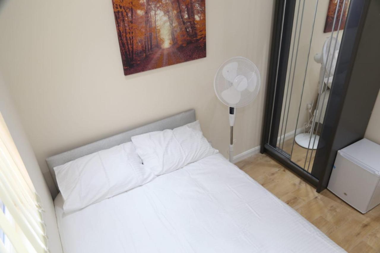 A A Guest Rooms Thamesmead Erith Luaran gambar
