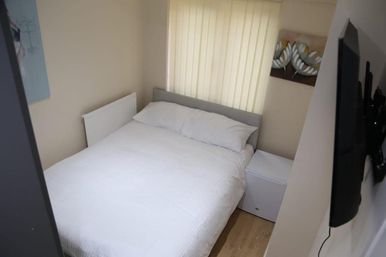 A A Guest Rooms Thamesmead Erith Luaran gambar